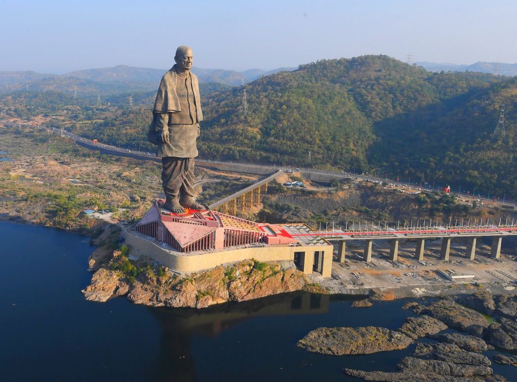 Reliance planning hotels, resorts, lodging facility near Statue of Unity