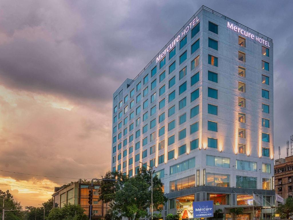 Parag Shah takes over as the new General Manager of Mercure Hyderabad KCP