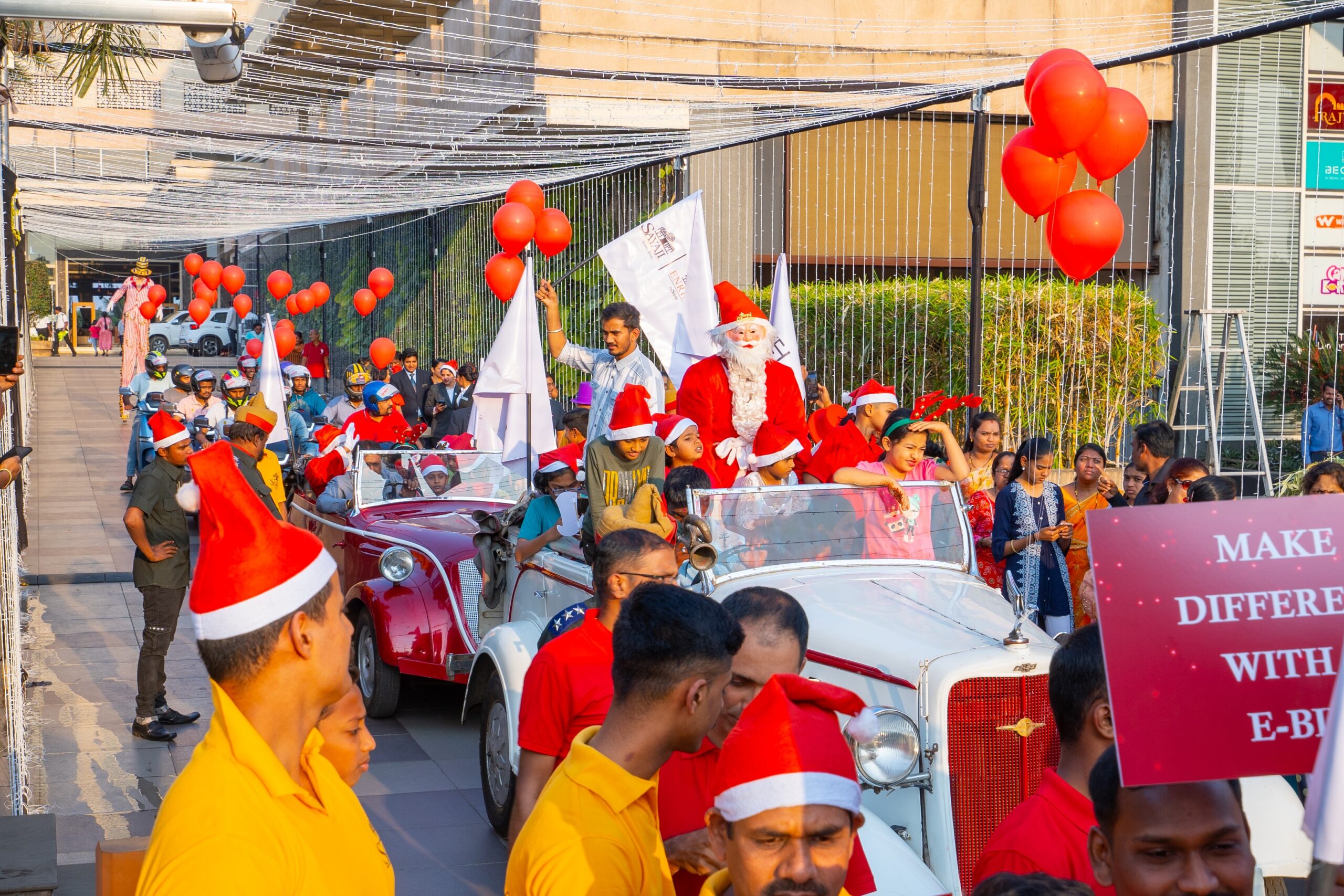 Sayaji Hotel Kolhapur hosts Christmas Parade 2022 with the motive of ‘Go Green, Go Electric’