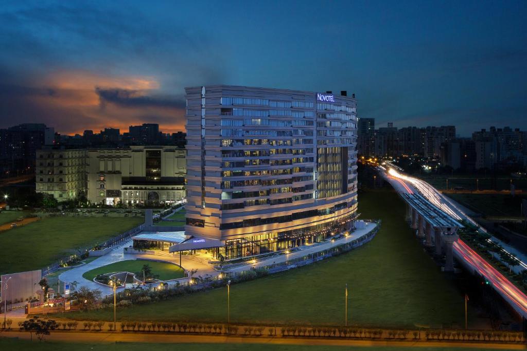 Novotel Kolkata Hotel and Residences Announces Extended Senior Leadership Appointments