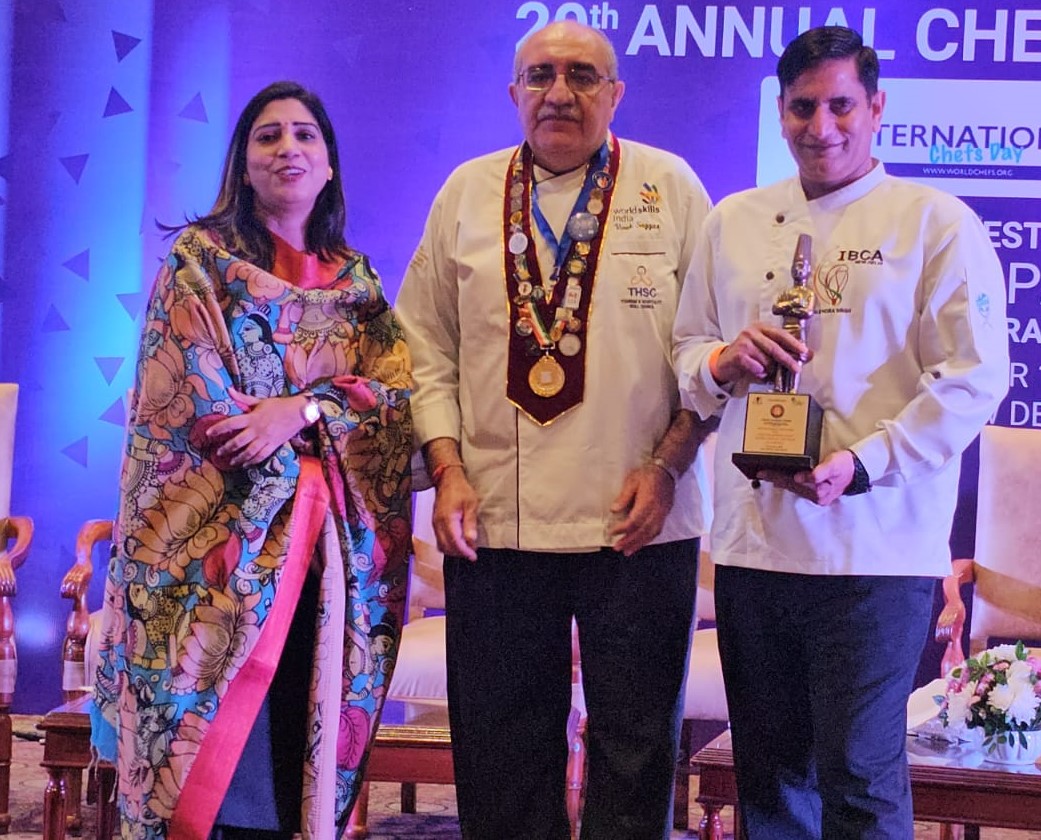 Dr. Chef Balendra Singh awarded as Pastry Chef at the 20th Annual Chef Awards organized by the Indian Culinary Forum