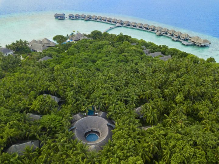 Dusit Thani Maldives Wins TripAdvisor Travellers’ Choice Award 2024